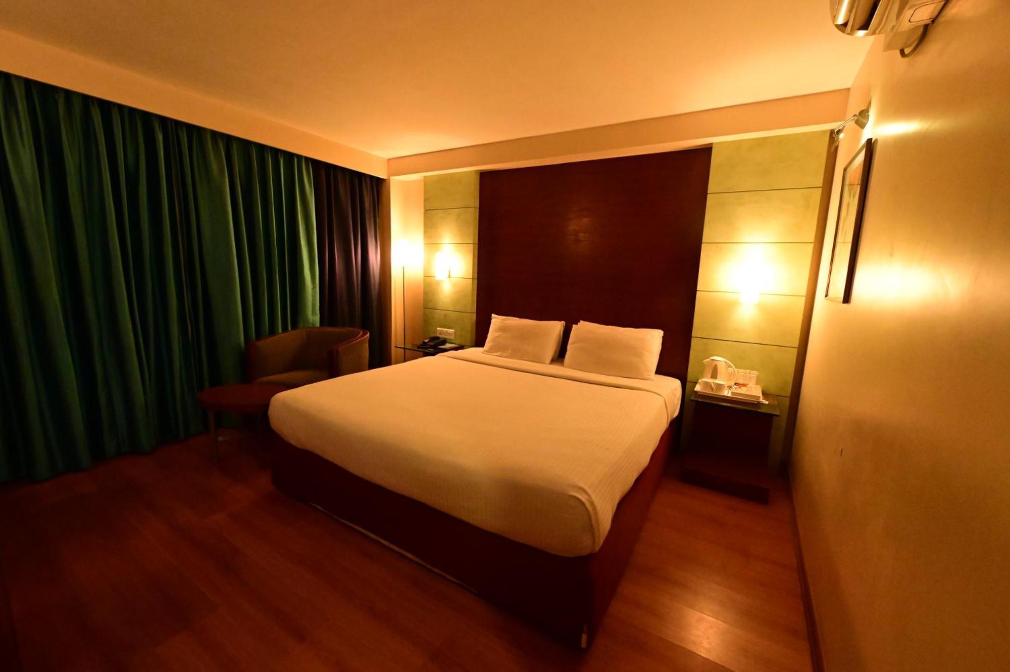 Octave The Horizon Comforts Bangalore Exterior foto