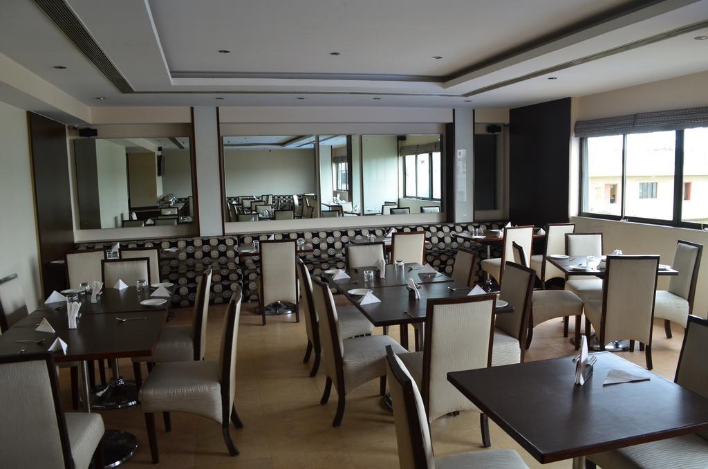 Octave The Horizon Comforts Bangalore Exterior foto